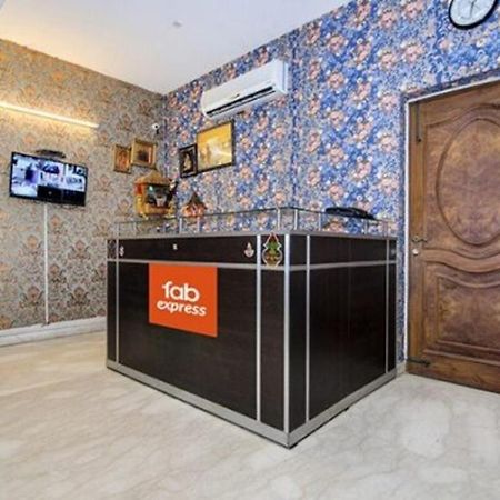 Fabexpress Ashray Hotel Noida Luaran gambar