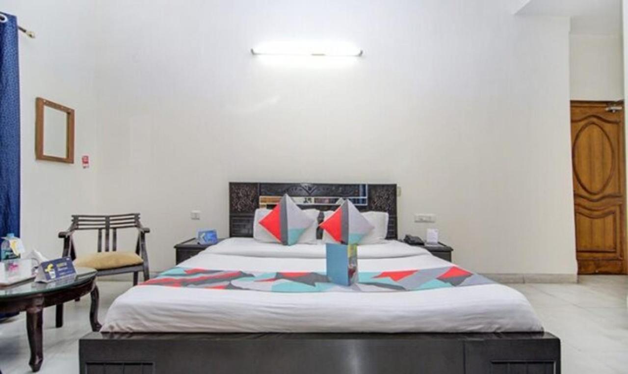 Fabexpress Ashray Hotel Noida Luaran gambar