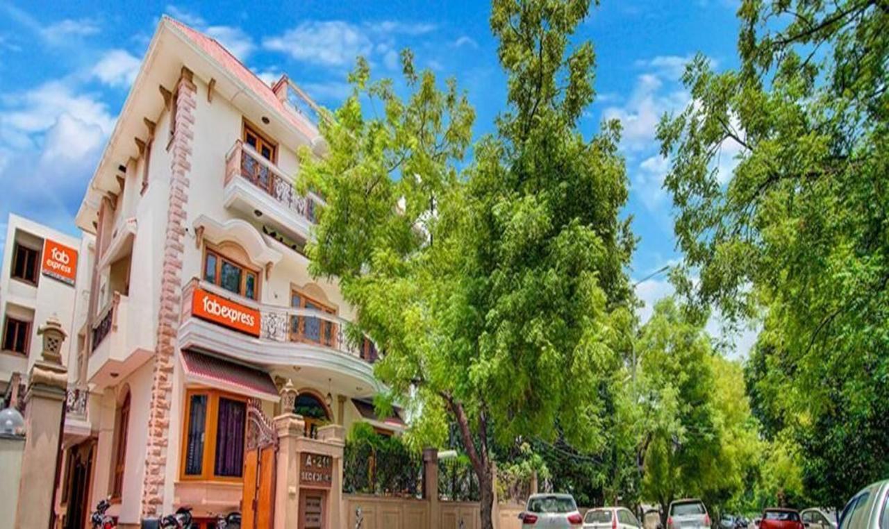 Fabexpress Ashray Hotel Noida Luaran gambar