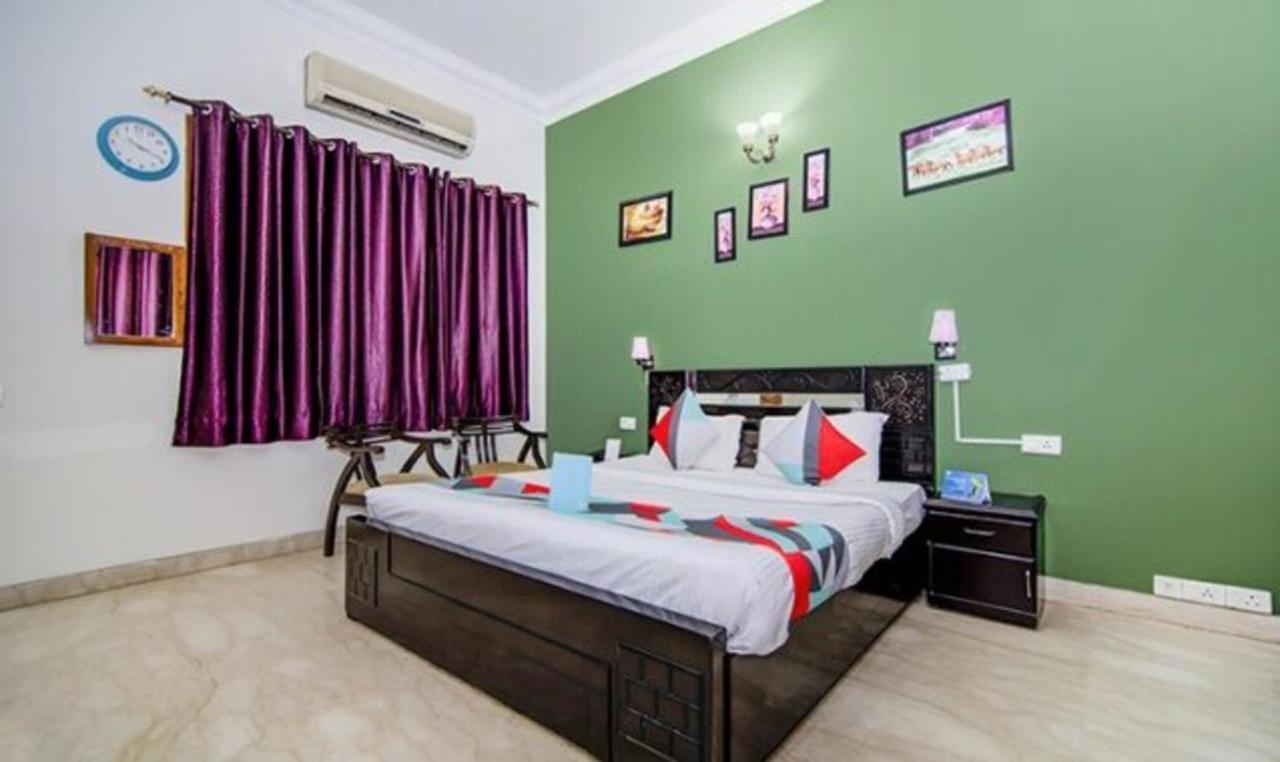 Fabexpress Ashray Hotel Noida Luaran gambar