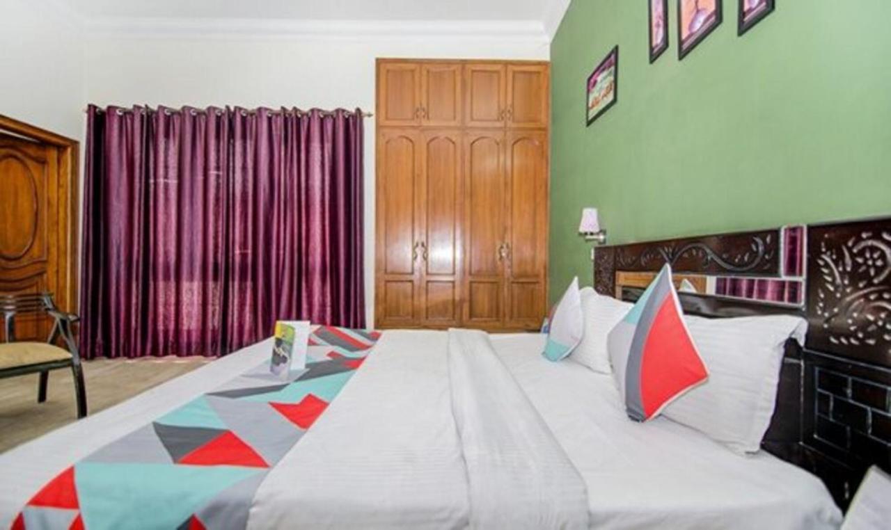 Fabexpress Ashray Hotel Noida Luaran gambar
