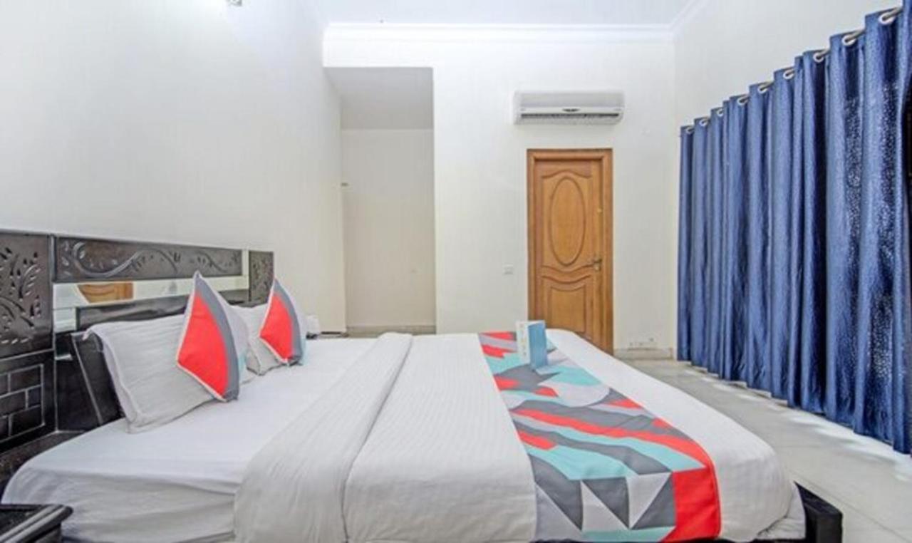 Fabexpress Ashray Hotel Noida Luaran gambar