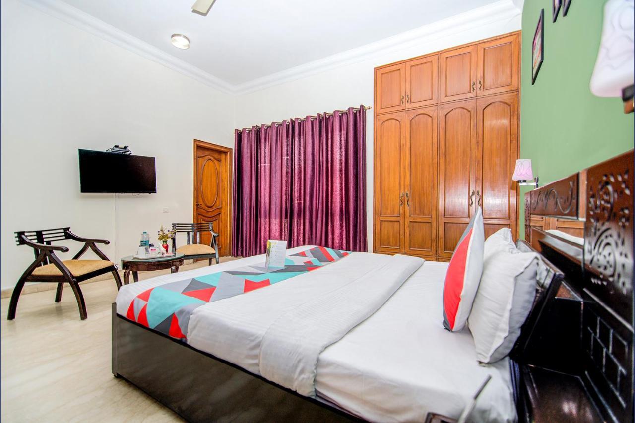 Fabexpress Ashray Hotel Noida Luaran gambar